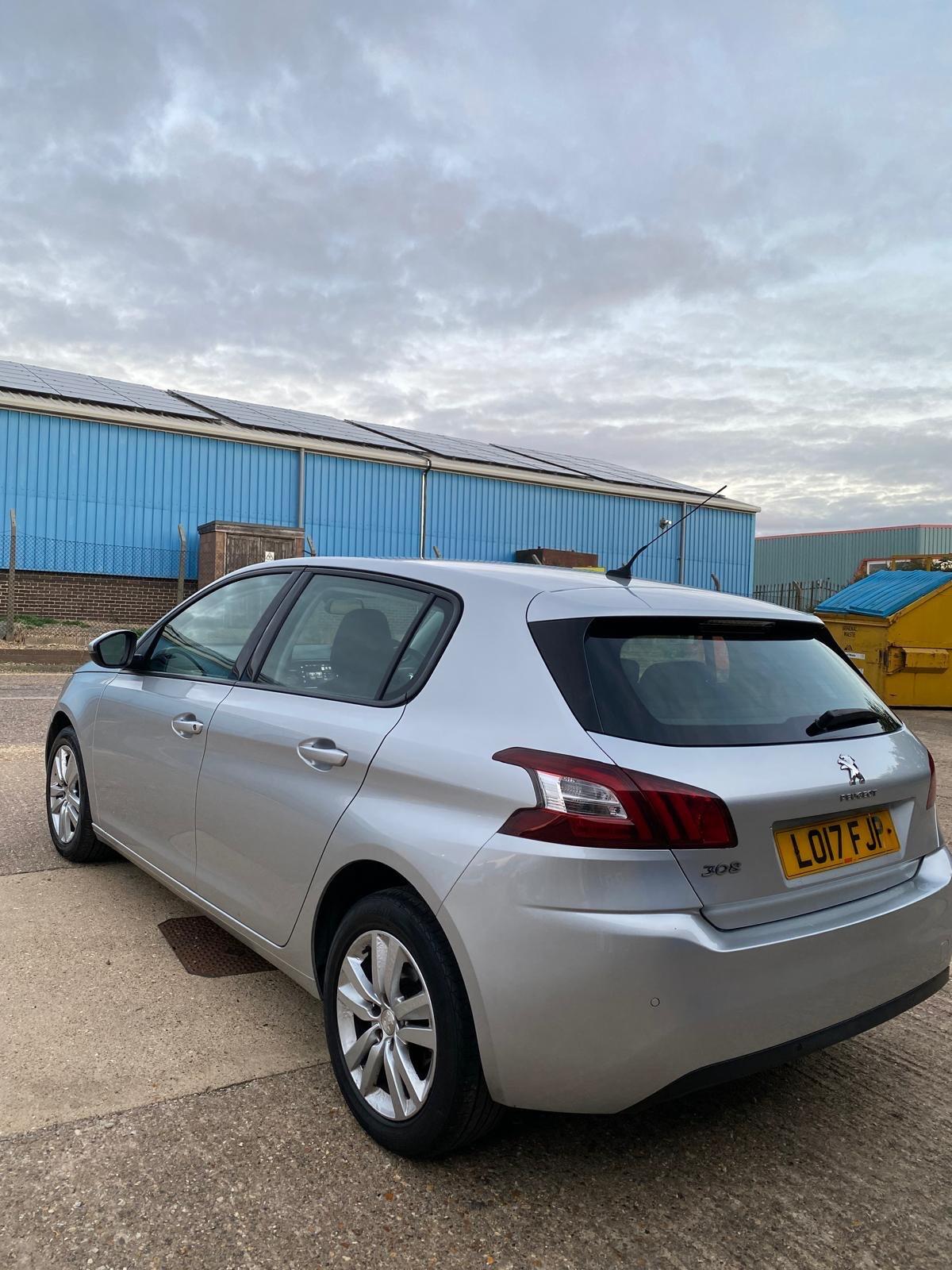 Used Peugeot 308 2017 for sale - 76238890: Photo 2