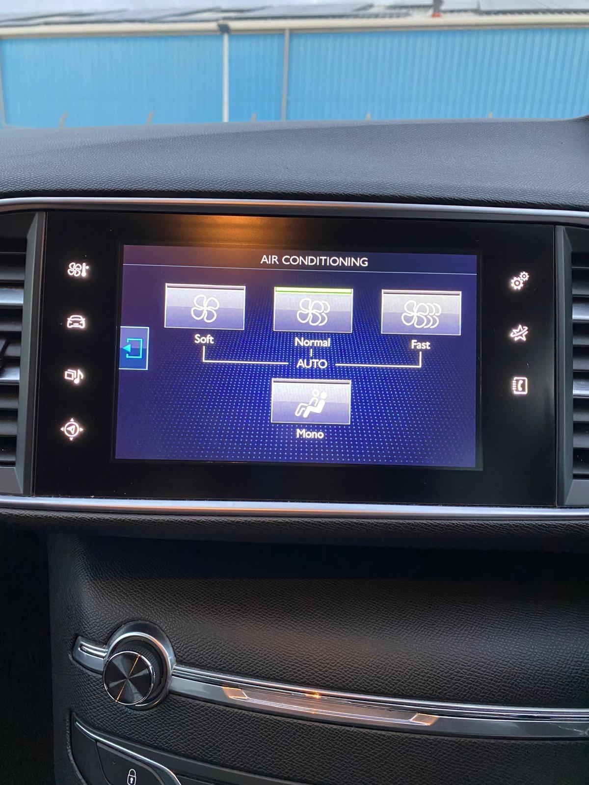 Used Peugeot 308 2017 for sale - 76238890: Photo 21