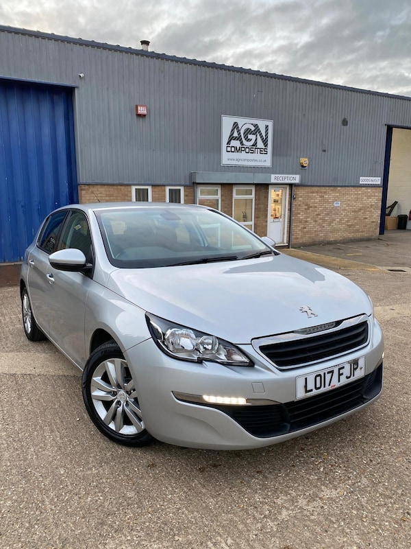 Used Peugeot 308 2017 for sale - 76238890: Photo 3