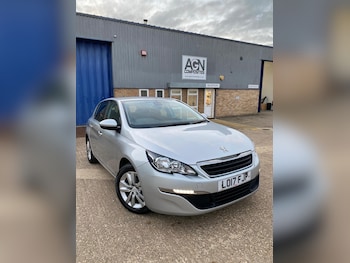 Used Peugeot 308 2017 for sale - 76238890: Photo 3