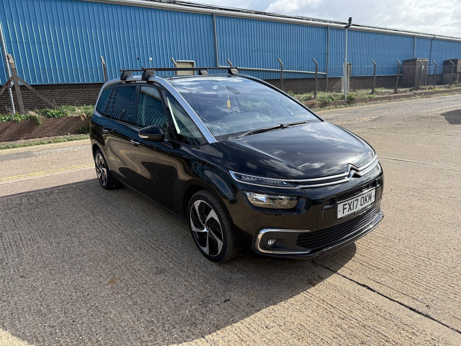 Used Citroen C4 Grand Picasso 2017 for sale - 76189949: Photo 1