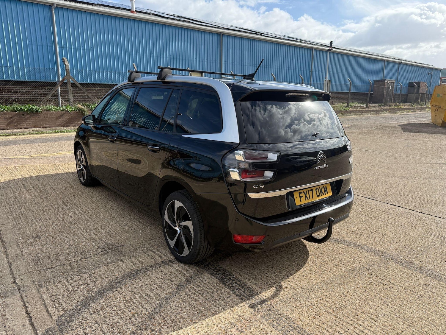 Used Citroen C4 Grand Picasso 2017 for sale - 76189949: Photo 15