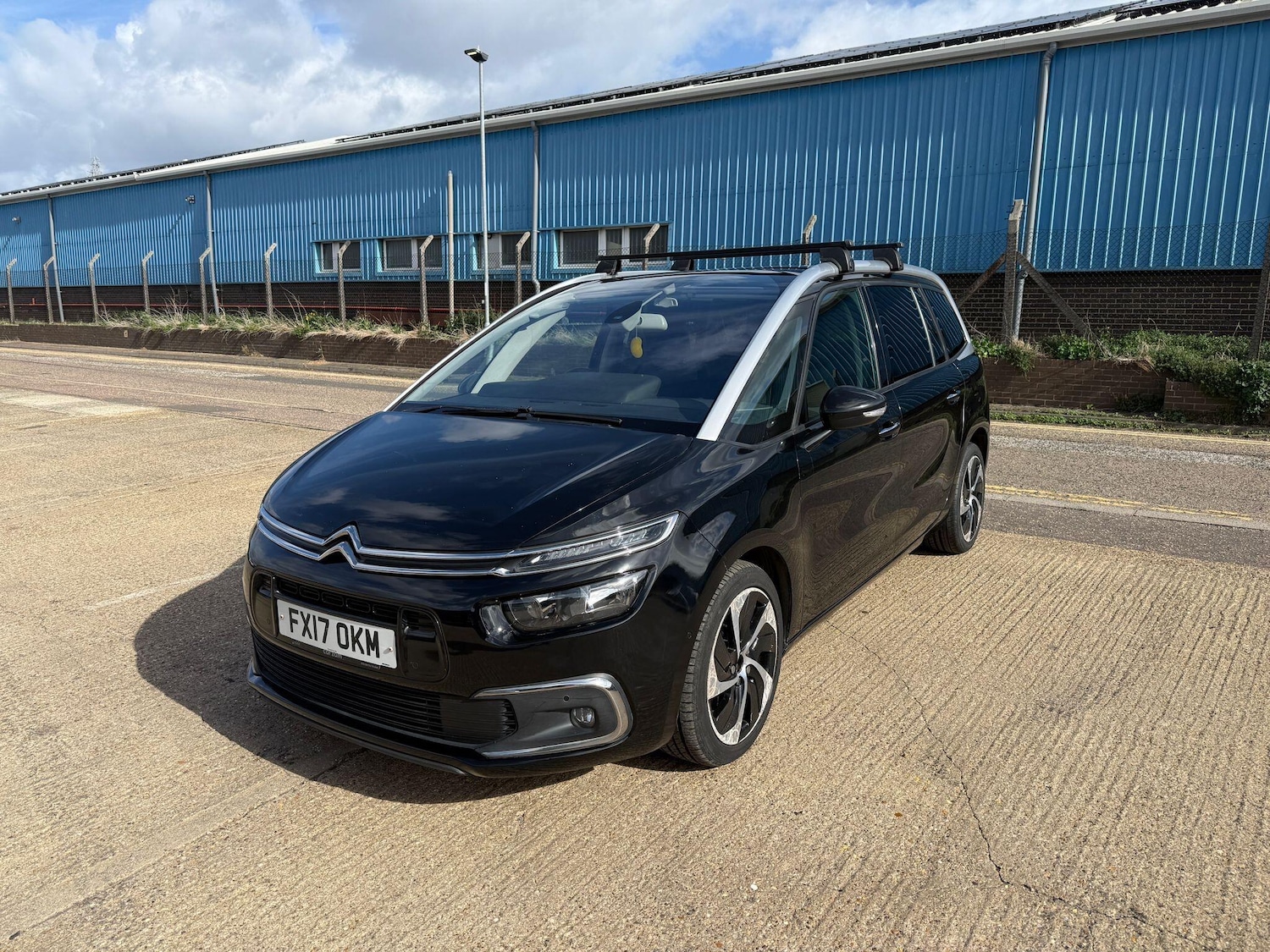 Used Citroen C4 Grand Picasso 2017 for sale - 76189949: Photo 5