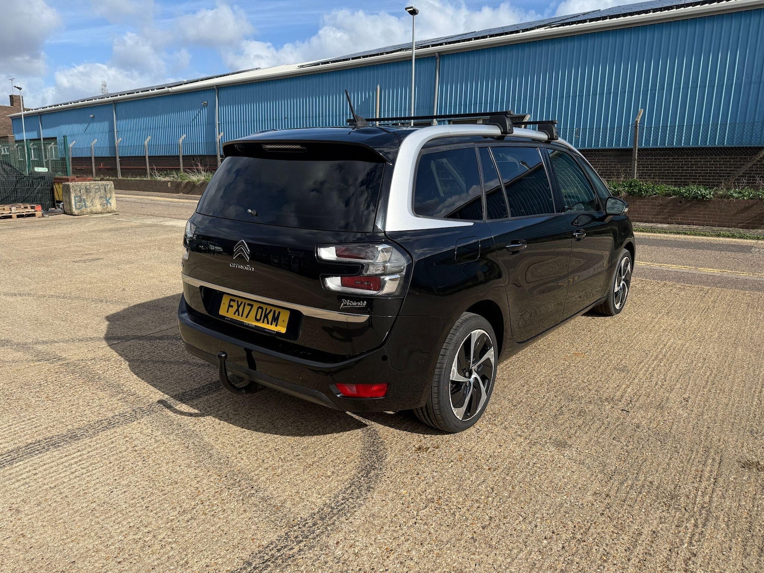 Used Citroen C4 Grand Picasso 2017 for sale - 76189949: Photo 8