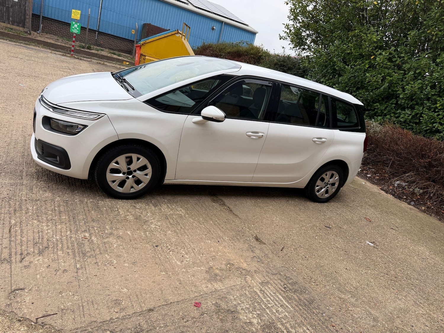 Used Citroen C4 Grand Picasso 2018 for sale - 76294774: Photo 4