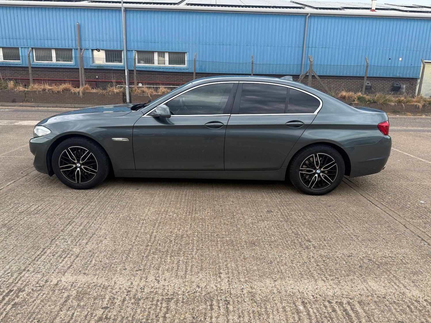 Used BMW 5 Series 2012 for sale - 76612907: Photo 9