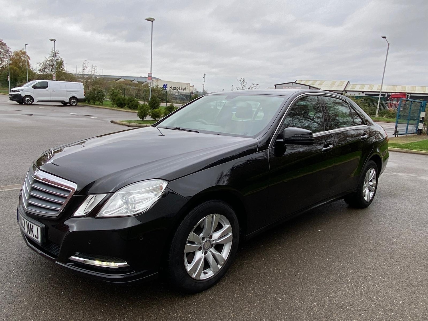 Used Mercedes-Benz E Class 2013 for sale - 76561607: Photo 9