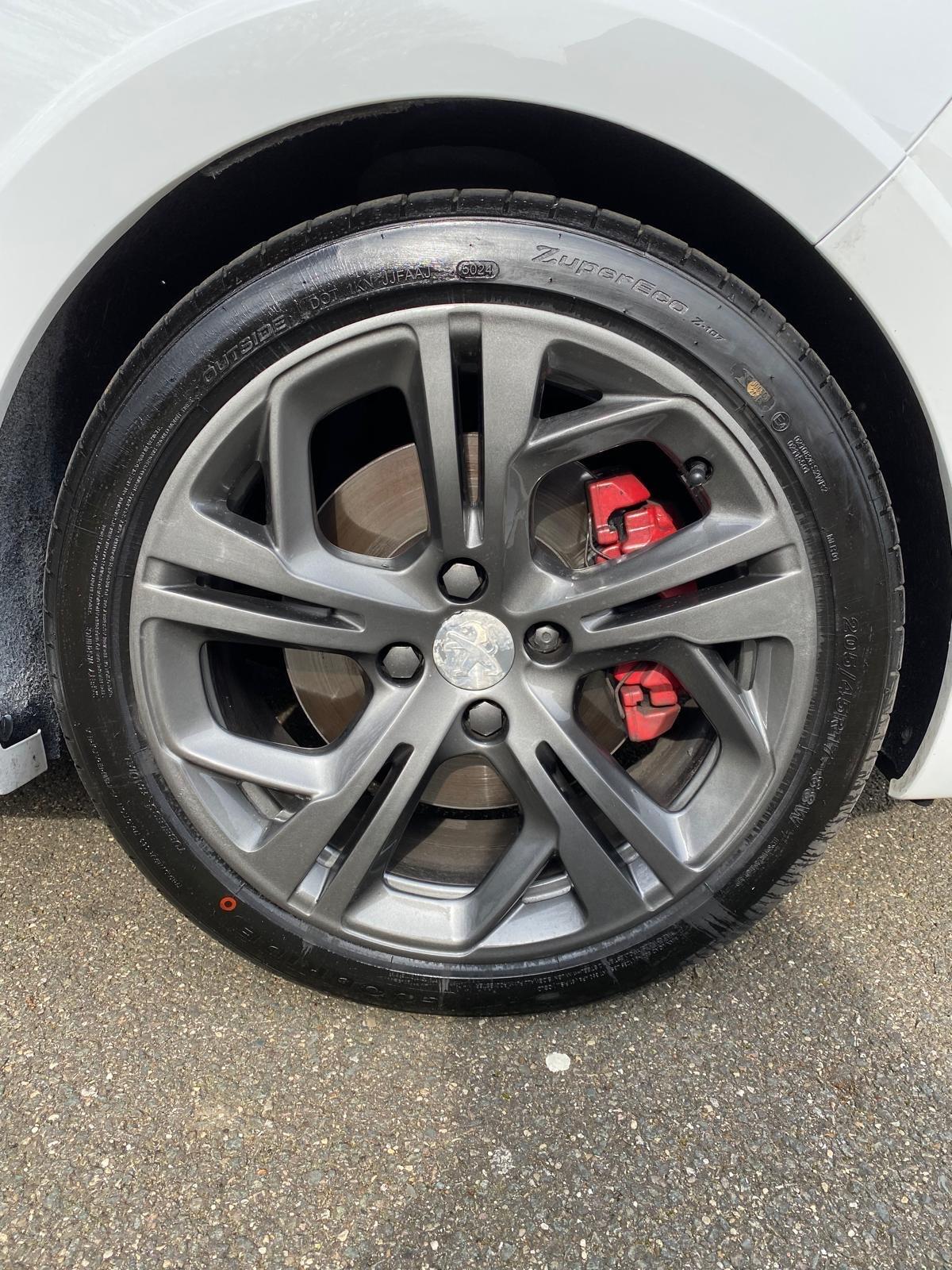 Used Peugeot 208 2014 for sale - 77898455: Photo 17