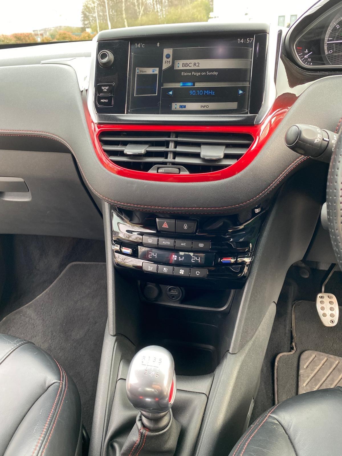 Used Peugeot 208 2014 for sale - 77898455: Photo 25