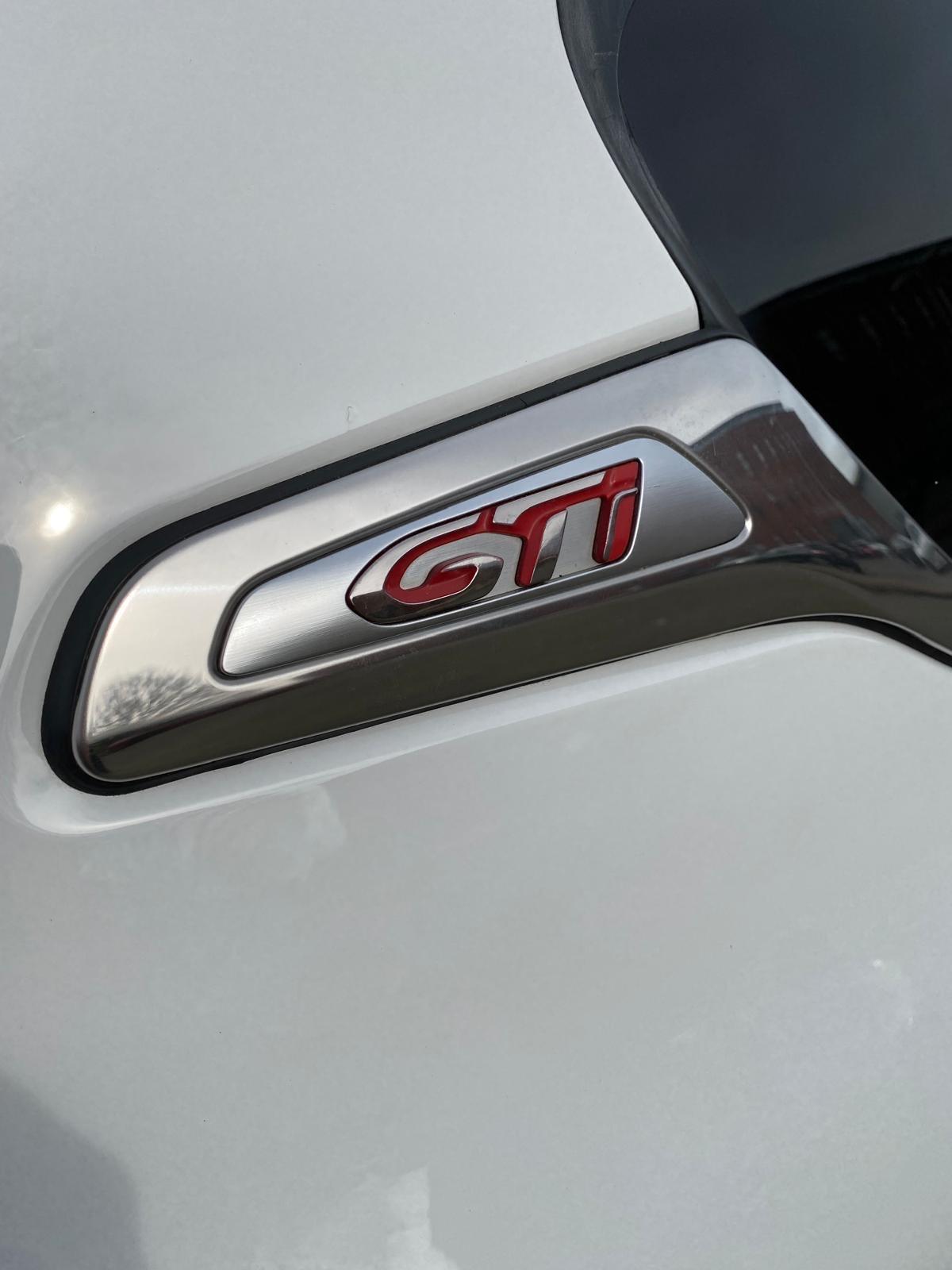 Used Peugeot 208 2014 for sale - 77898455: Photo 26