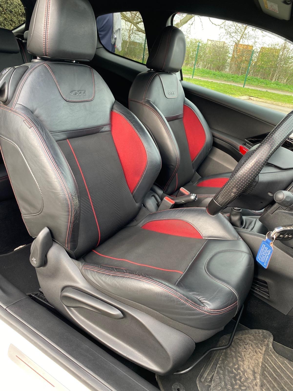 Used Peugeot 208 2014 for sale - 77898455: Photo 29