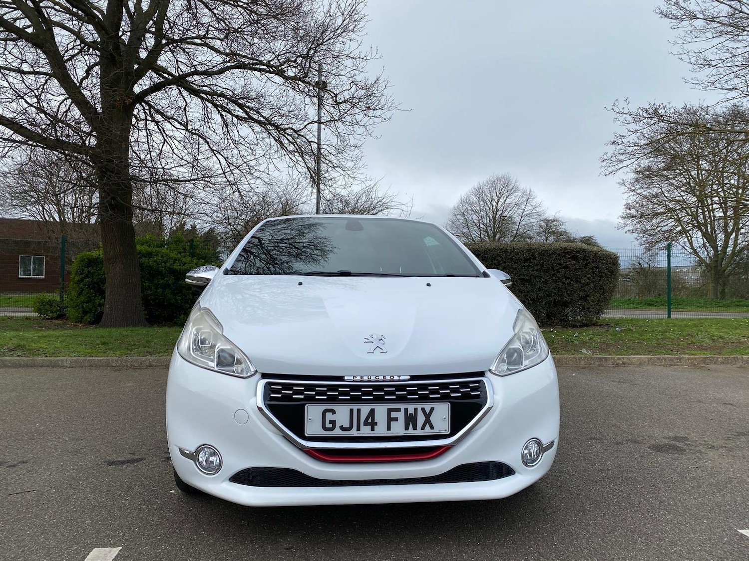Used Peugeot 208 2014 for sale - 77898455: Photo 39