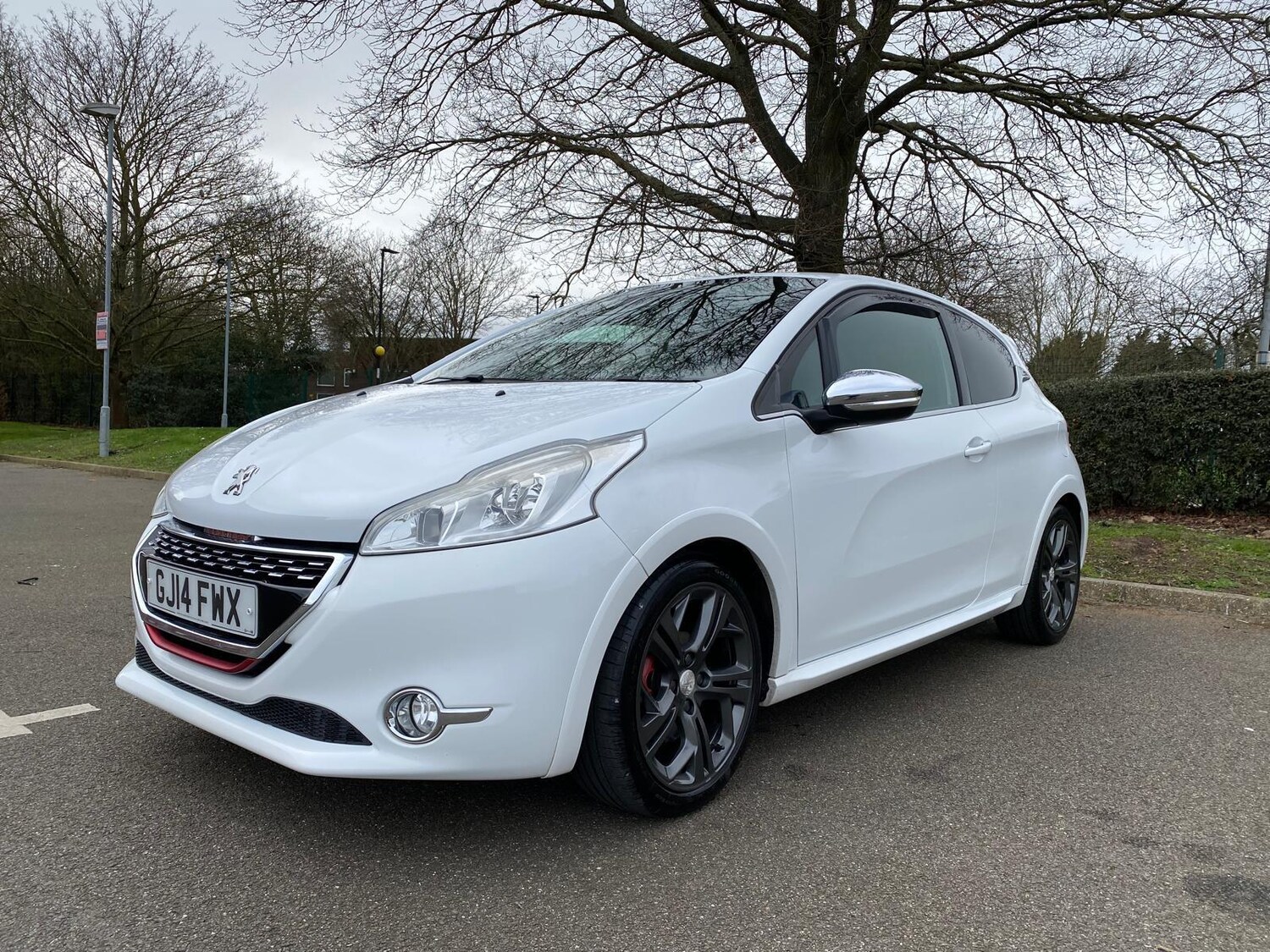 Used Peugeot 208 2014 for sale - 77898455: Photo 40