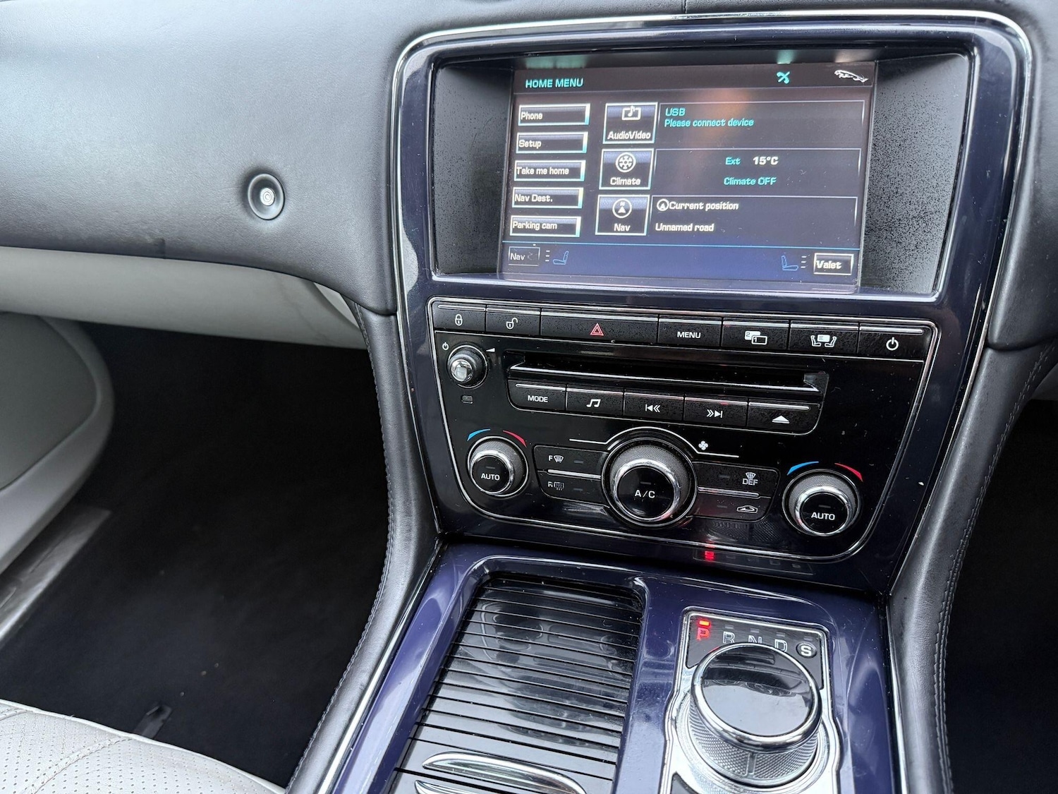 Used Jaguar XJ 2011 for sale - 76214039: Photo 16