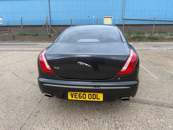 Used Jaguar XJ 2011 for sale - 76214039: Photo 3