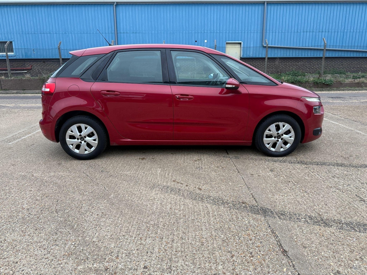 Used Citroen C4 Picasso 2014 for sale - 76239562: Photo 10