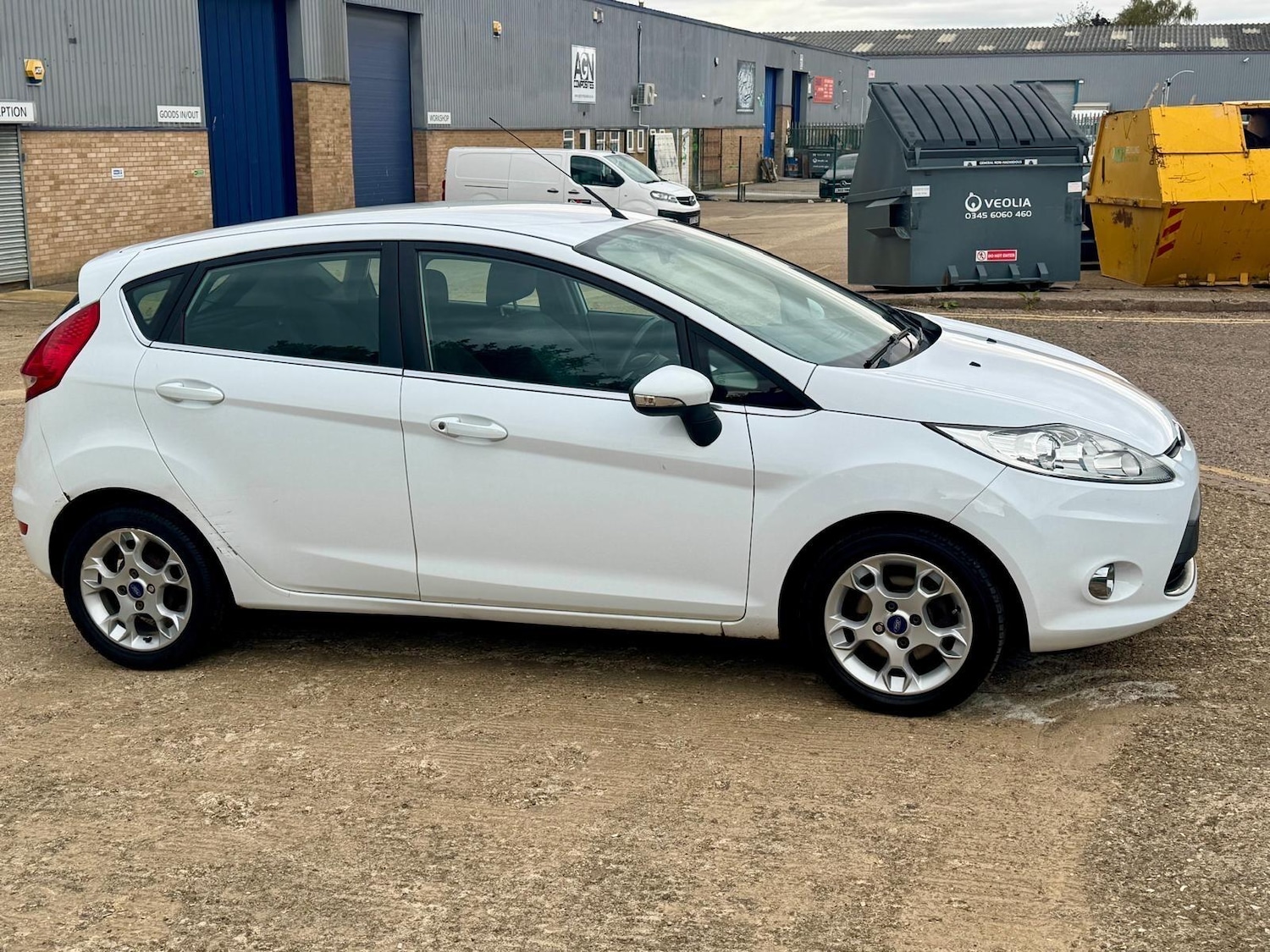 Used Ford Fiesta 2012 for sale - 77066989: Photo 10