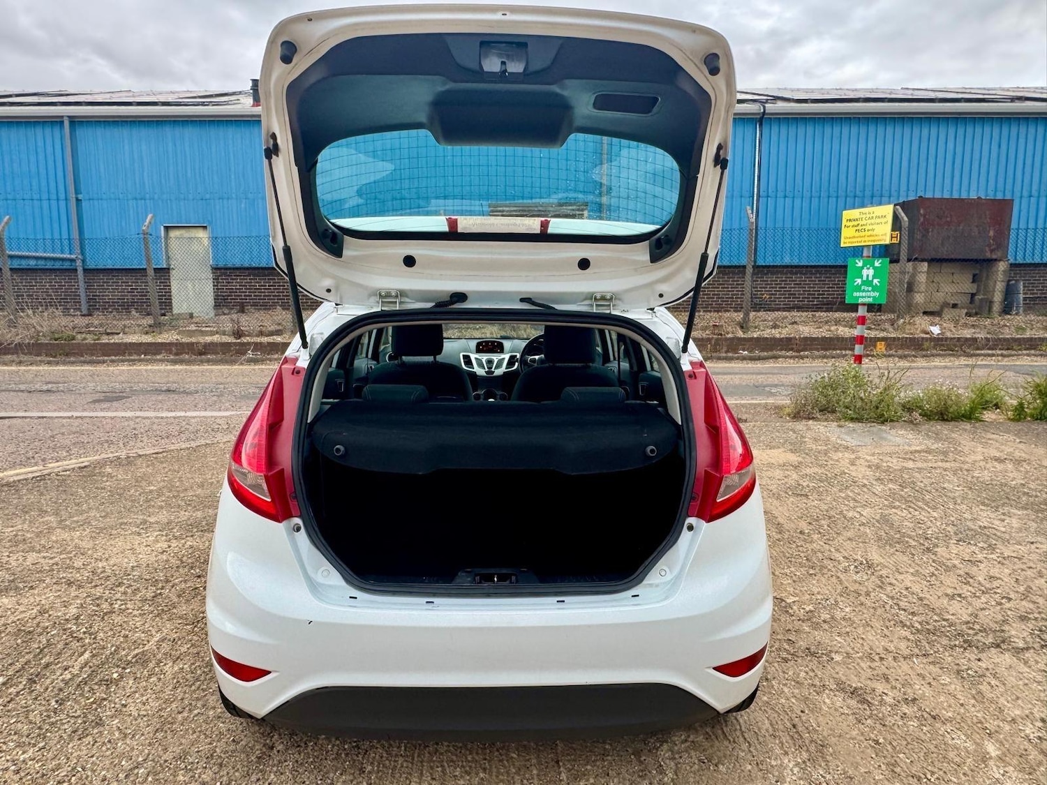 Used Ford Fiesta 2012 for sale - 77066989: Photo 16