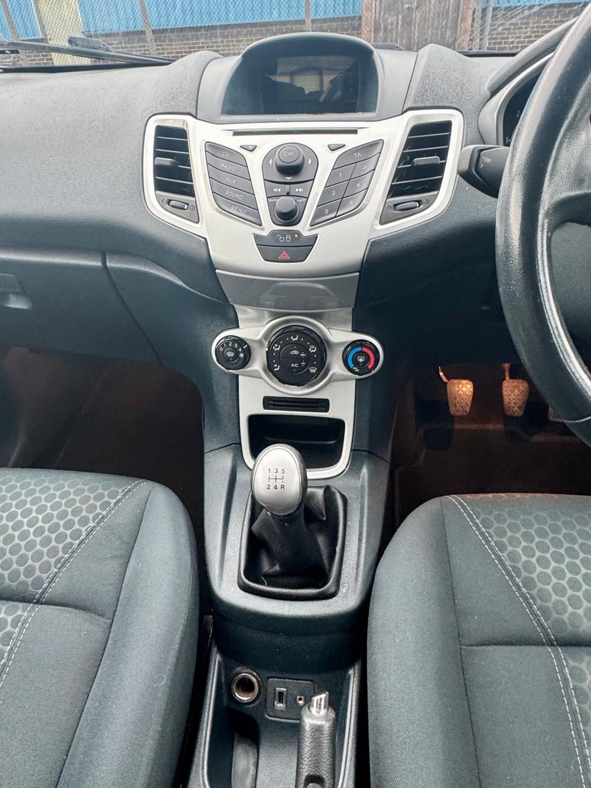 Used Ford Fiesta 2012 for sale - 77066989: Photo 27