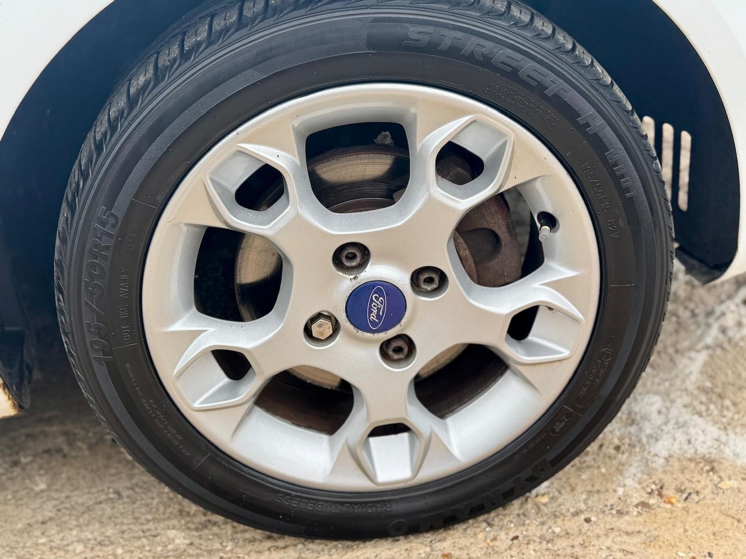 Used Ford Fiesta 2012 for sale - 77066989: Photo 30