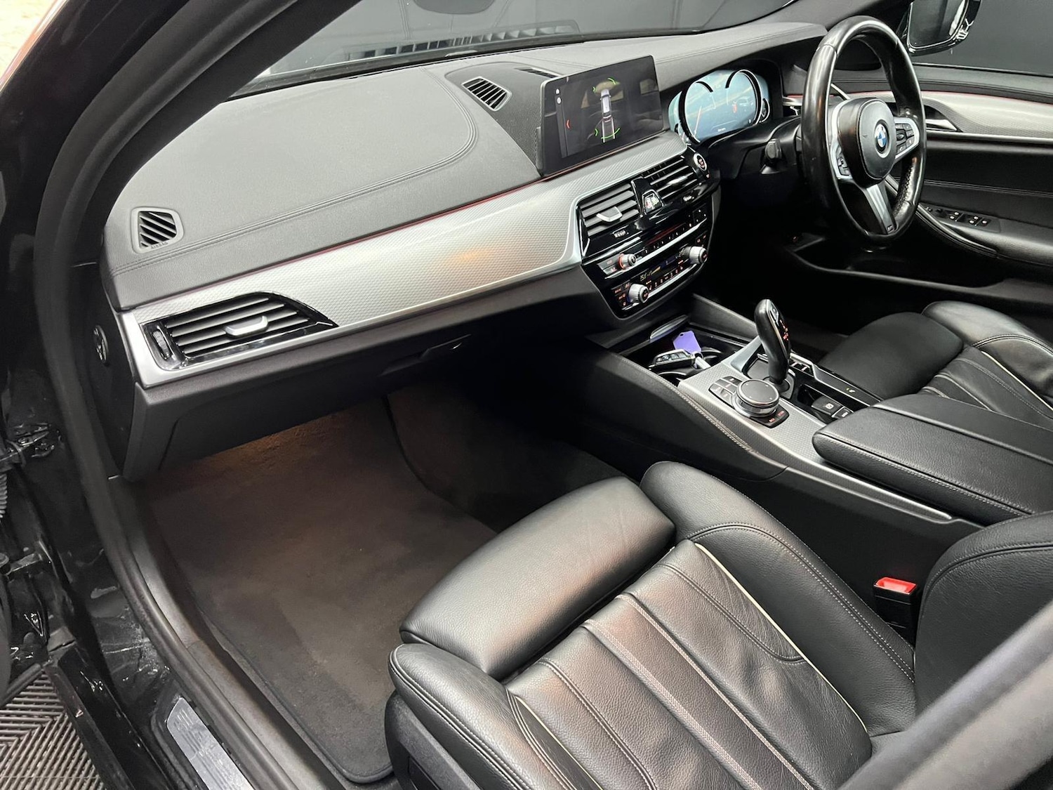 Used BMW 5 Series 2018 for sale - 76952575: Photo 29