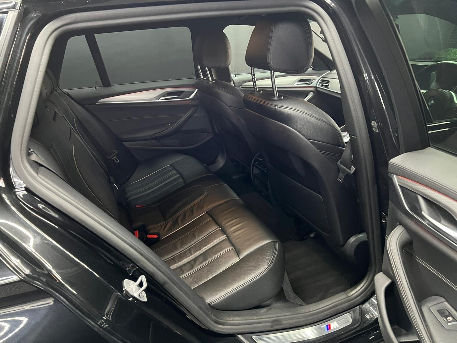 Used BMW 5 Series 2018 for sale - 76952575: Photo 32