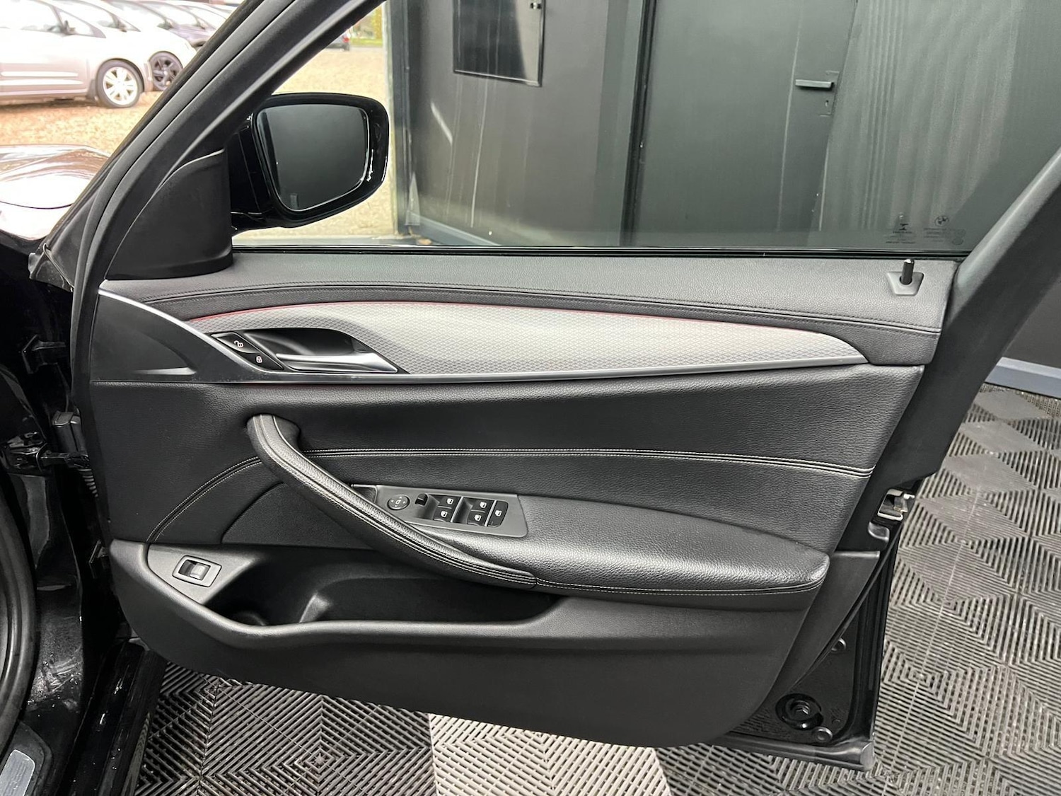 Used BMW 5 Series 2018 for sale - 76952575: Photo 45