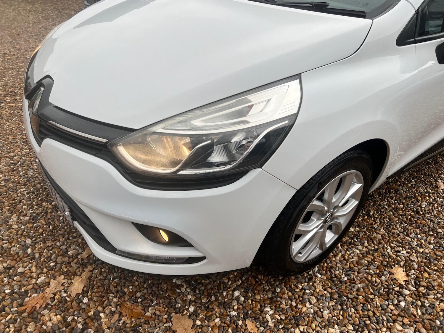 Used Renault Clio 2017 for sale - 76647519: Photo 17