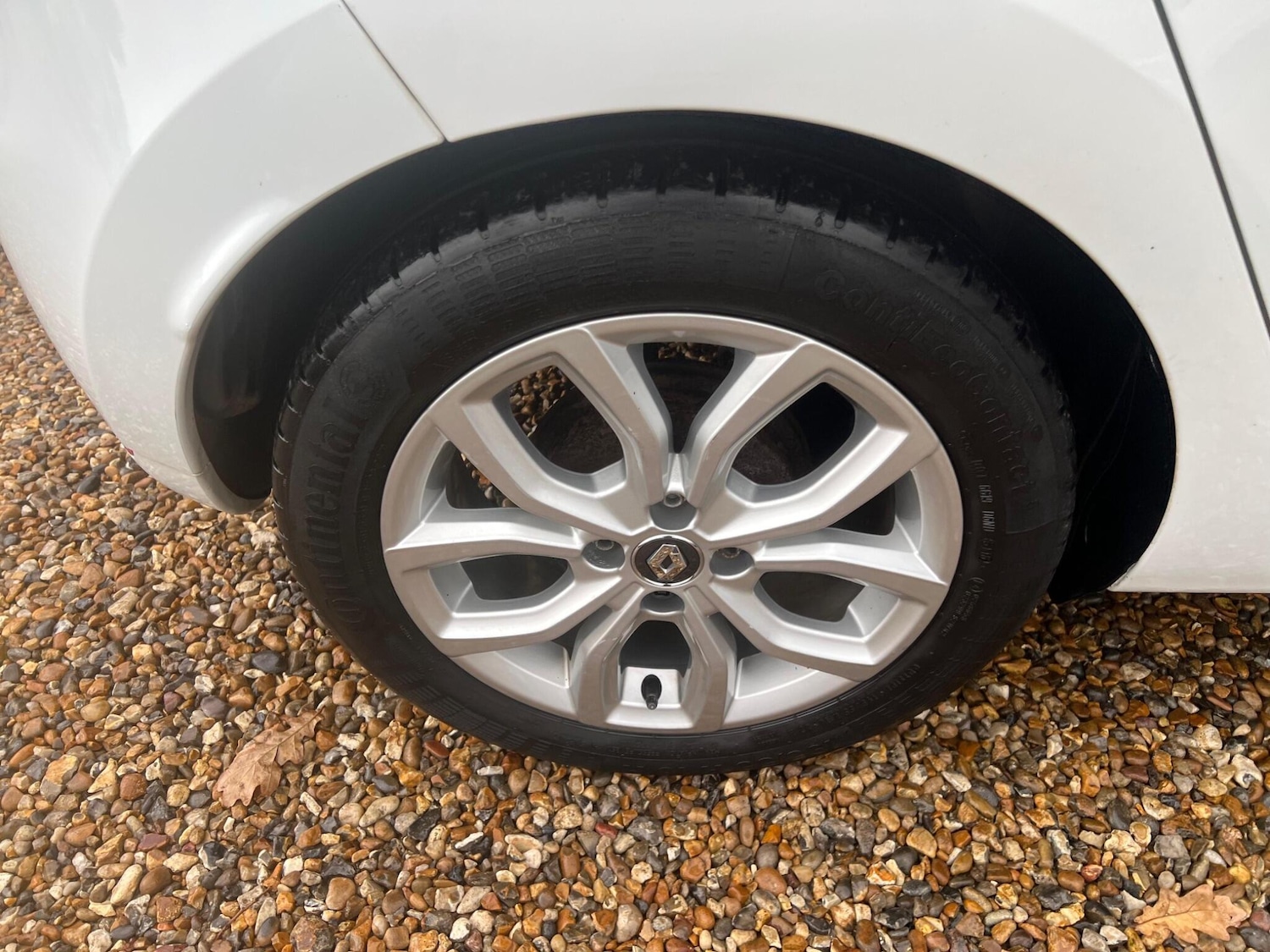 Used Renault Clio 2017 for sale - 76647519: Photo 36