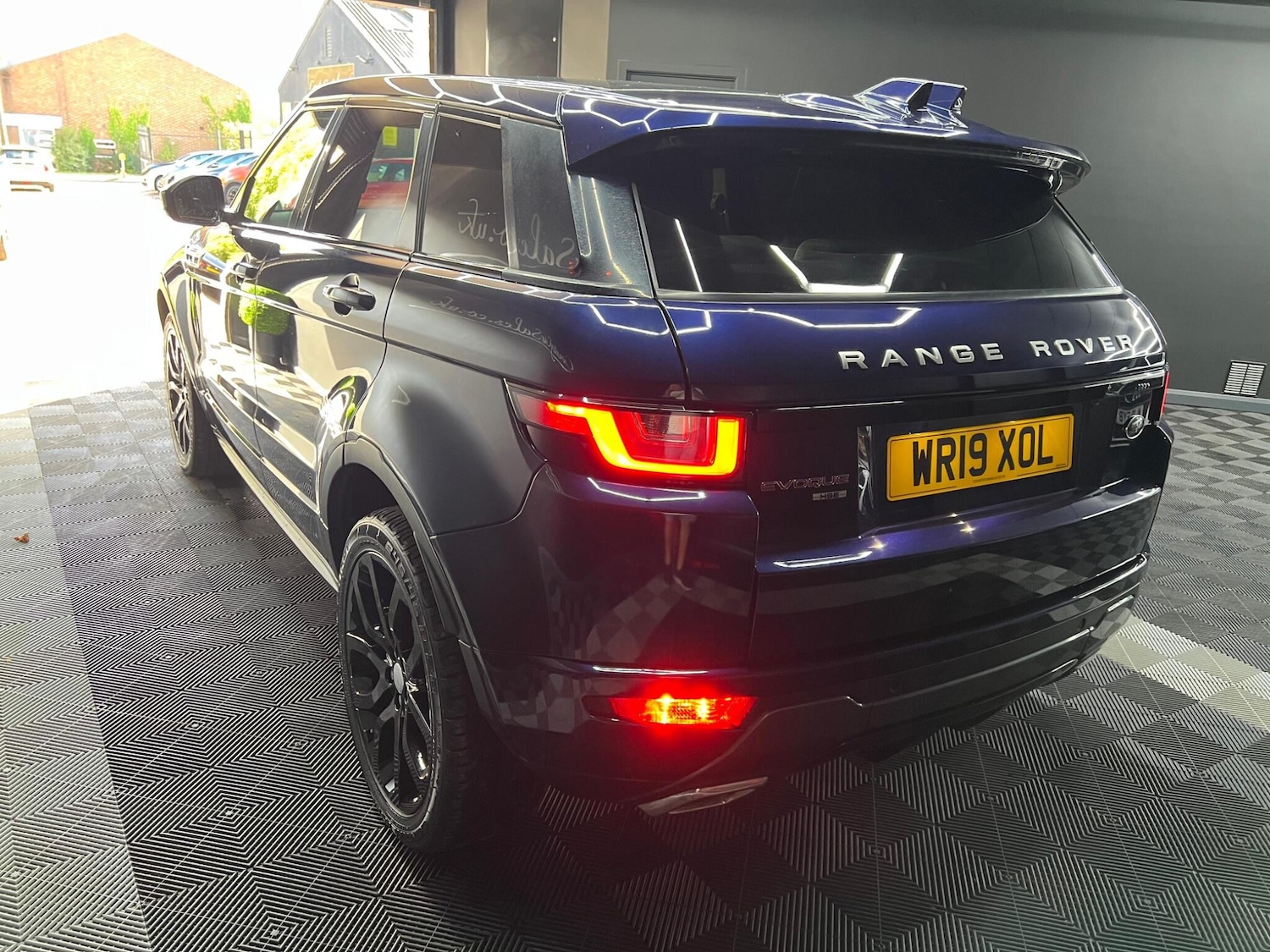 Used Land Rover Range Rover Evoque 2019 for sale - 76644947: Photo 23