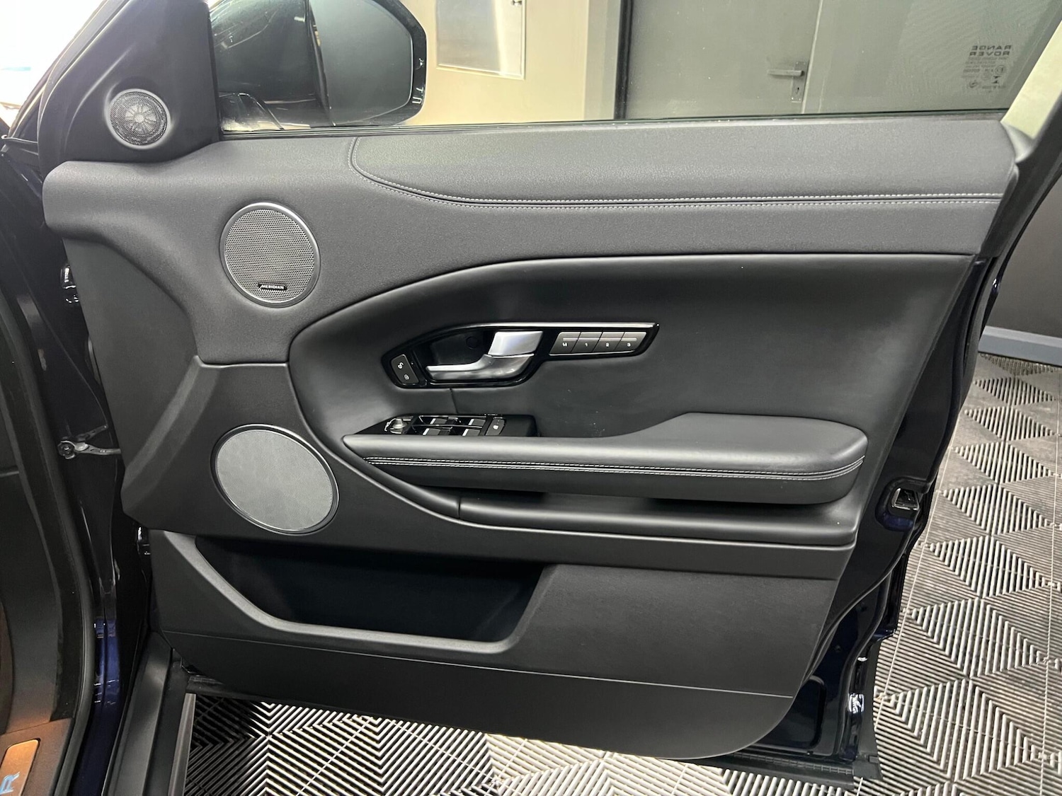 Used Land Rover Range Rover Evoque 2019 for sale - 76644947: Photo 29