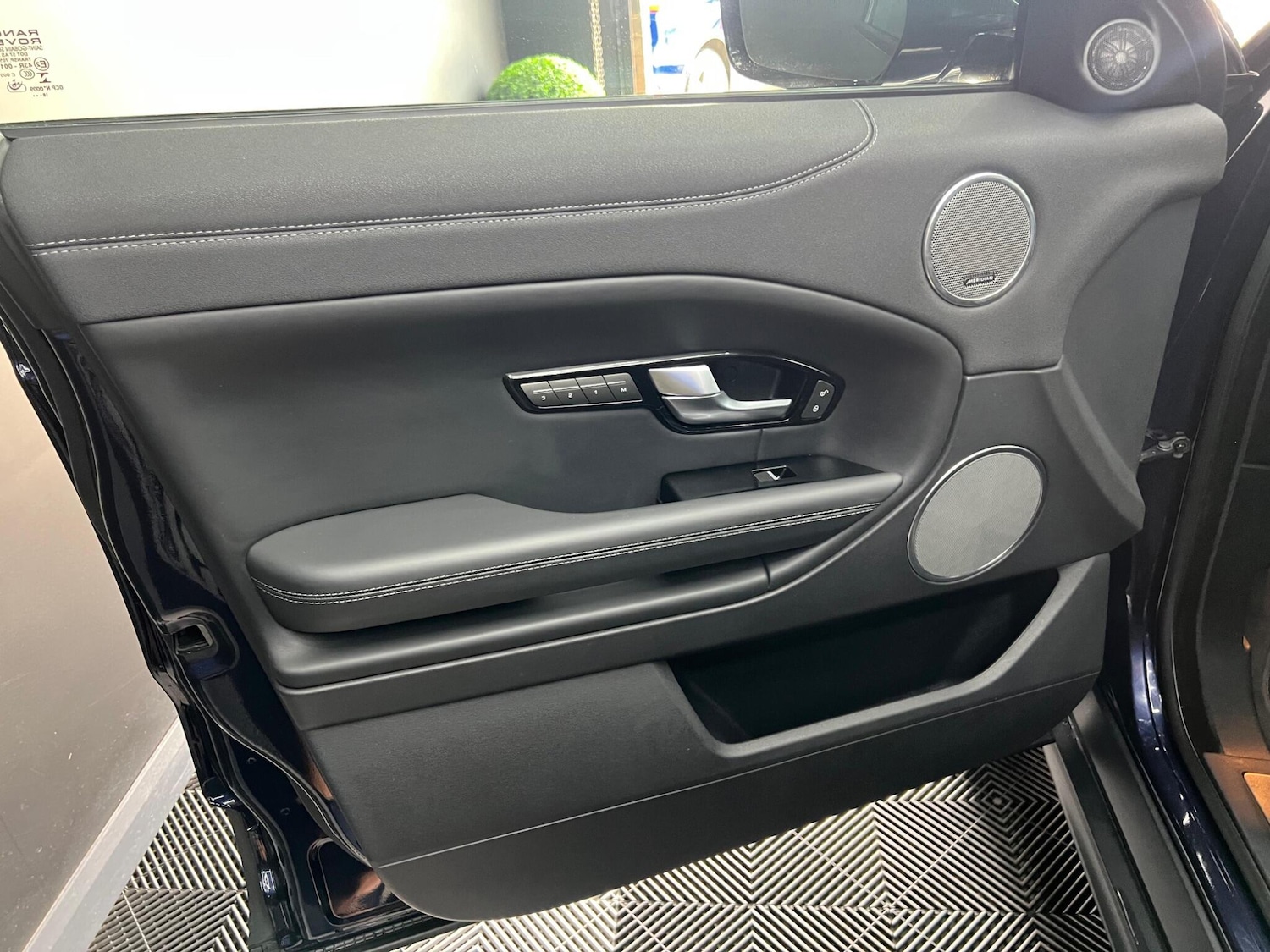 Used Land Rover Range Rover Evoque 2019 for sale - 76644947: Photo 30