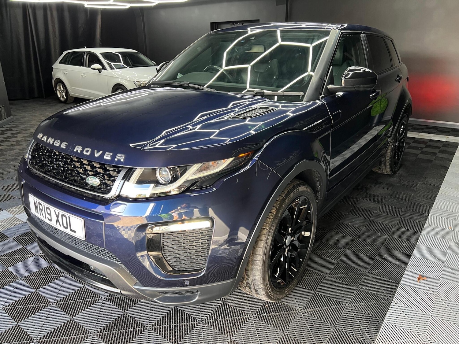 Used Land Rover Range Rover Evoque 2019 for sale - 76644947: Photo 7