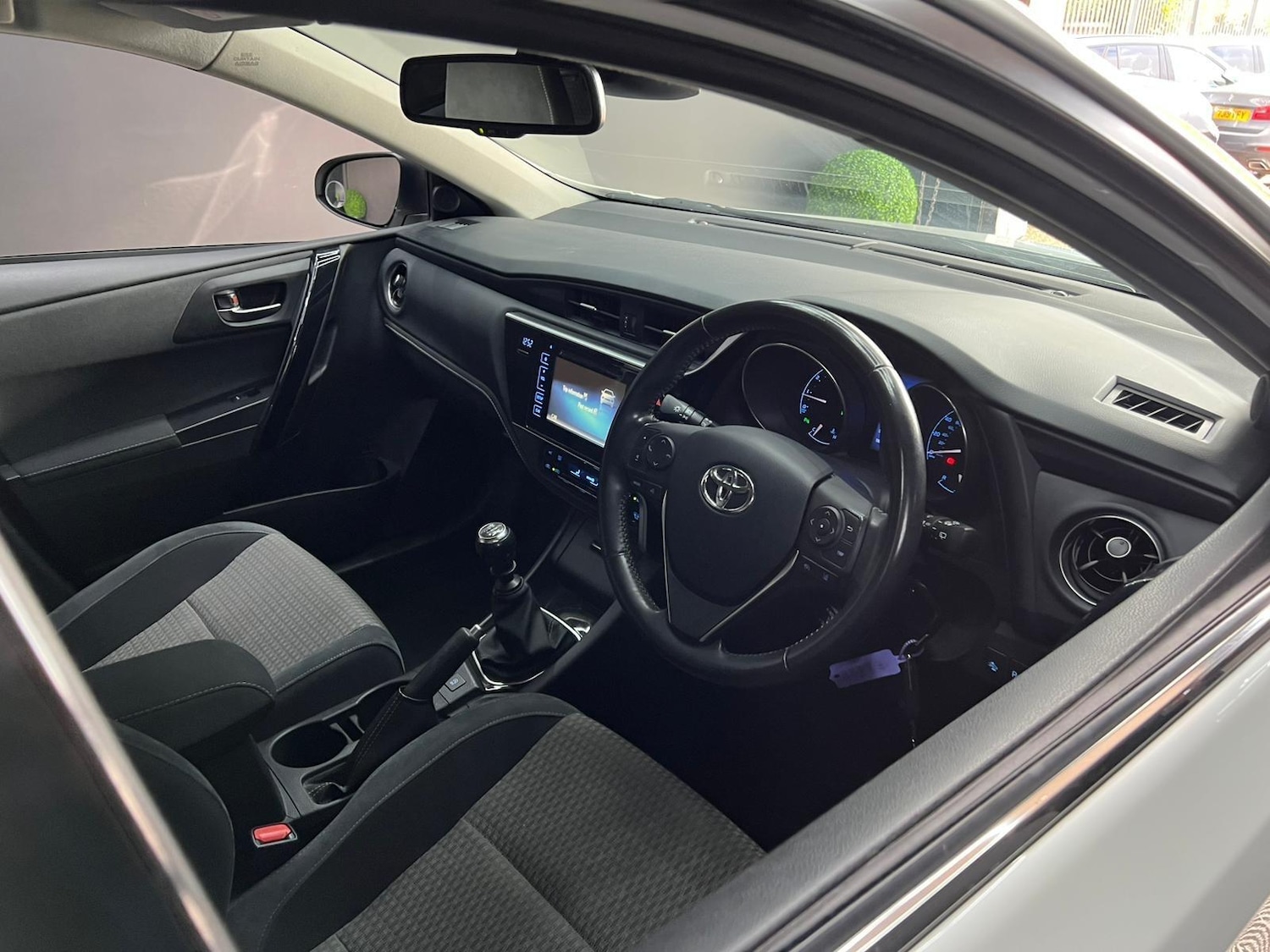 Used Toyota Auris 2018 for sale - 77254029: Photo 18