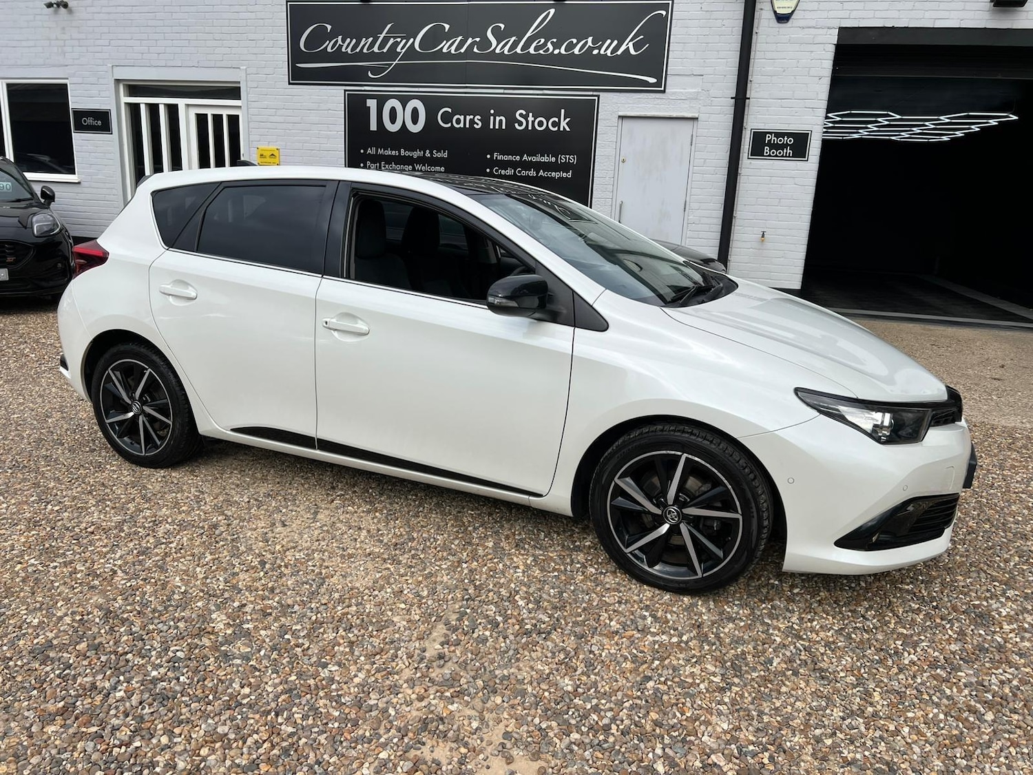 Used Toyota Auris 2018 for sale - 77254029: Photo 19
