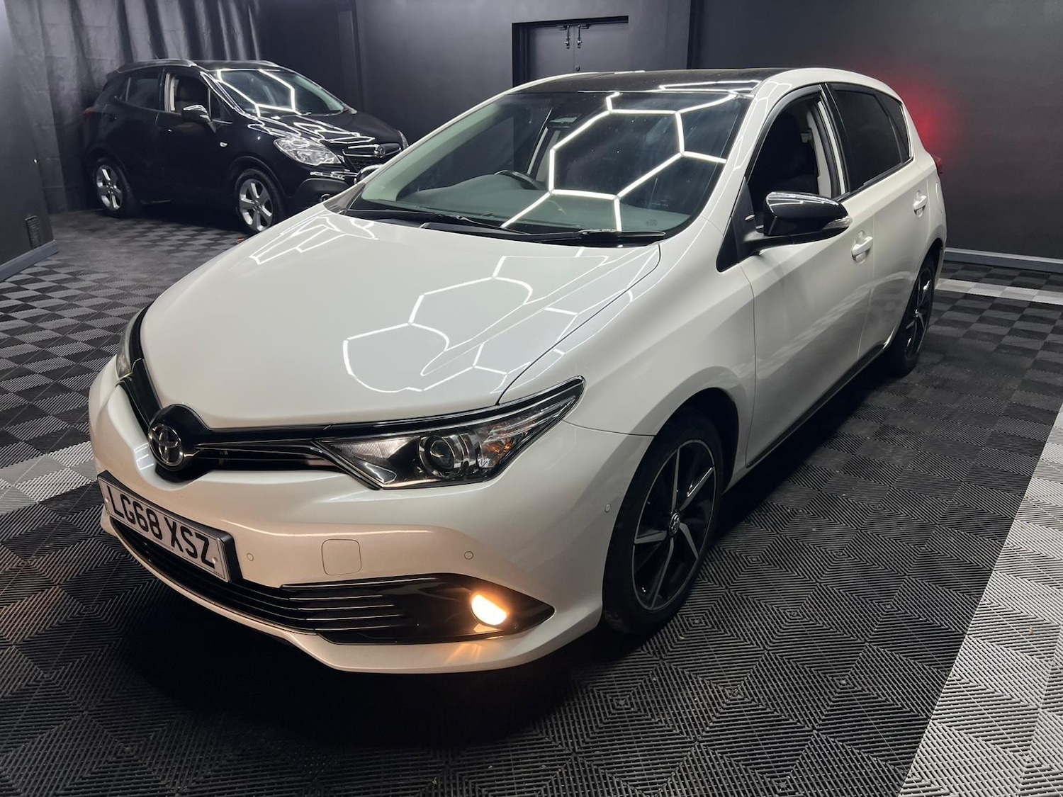 Used Toyota Auris 2018 for sale - 77254029: Photo 7
