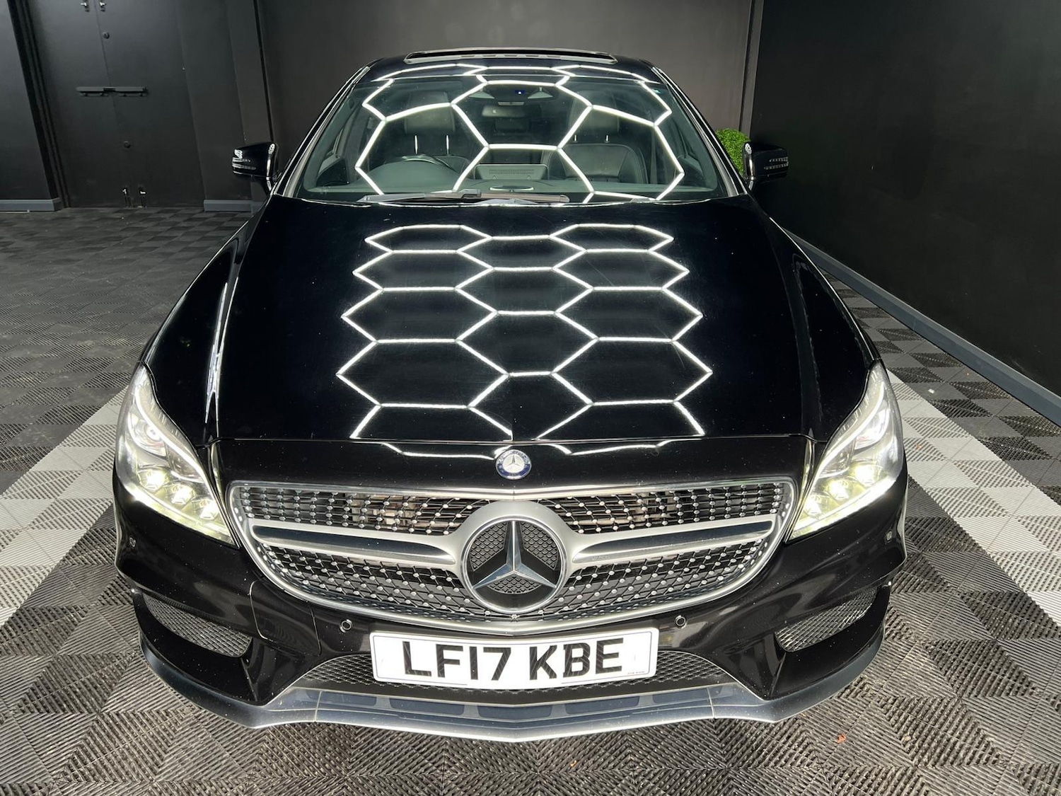 Used Mercedes-Benz CLS 2017 for sale - 76647632: Photo 11