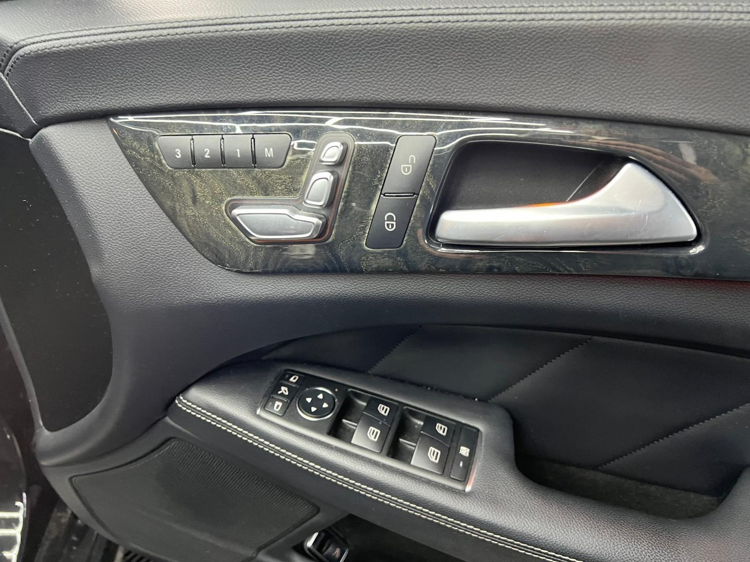 Used Mercedes-Benz CLS 2017 for sale - 76647632: Photo 17