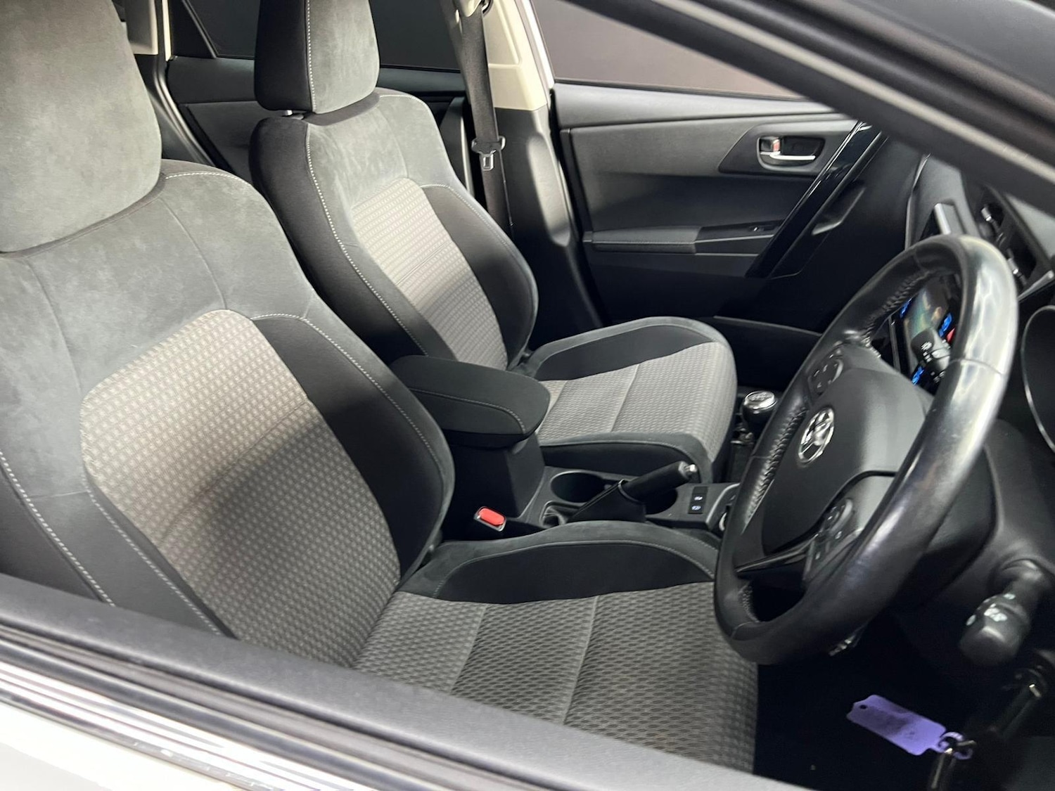 Used Toyota Auris 2018 for sale - 76647447: Photo 14