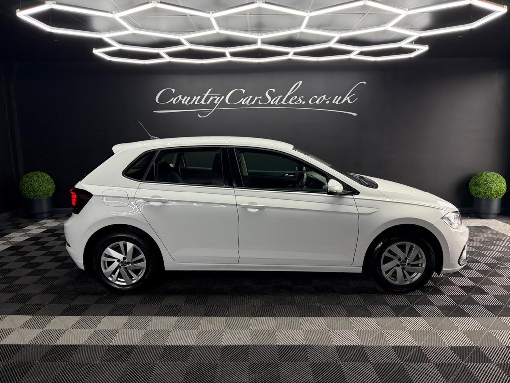 Used Volkswagen Polo 2022 for sale - 77729869: Photo 1