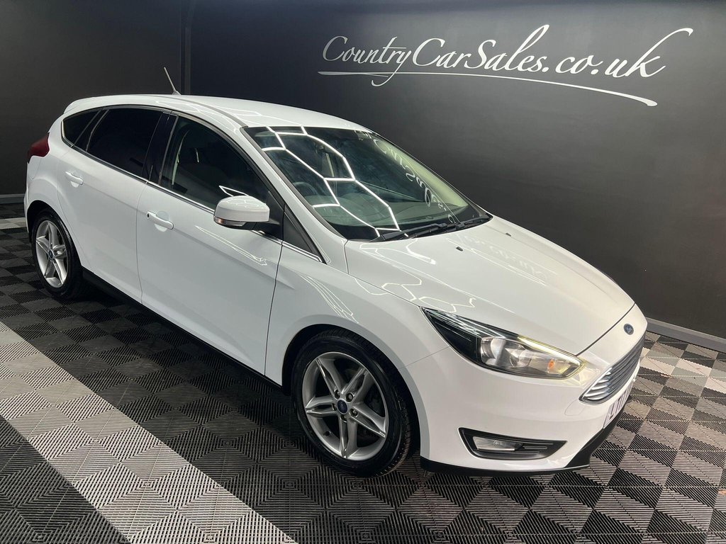 Used Ford Focus 2017 for sale - 77729935: Photo 3