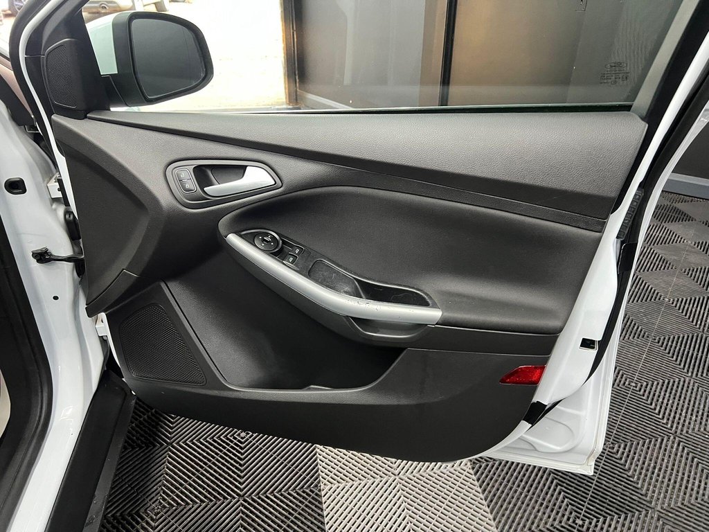 Used Ford Focus 2017 for sale - 77729935: Photo 41