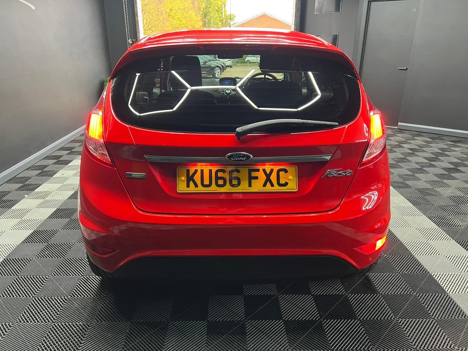 Used Ford Fiesta 2016 for sale - 76765482: Photo 9