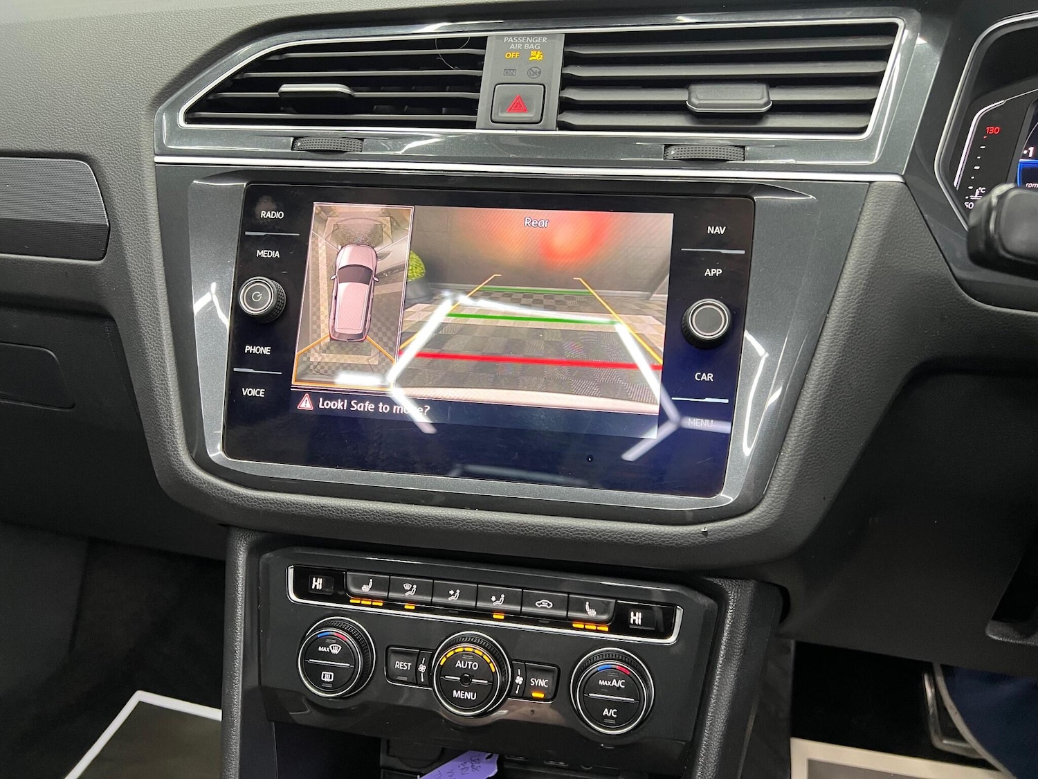 Used Volkswagen Tiguan 2019 for sale - 76647451: Photo 15