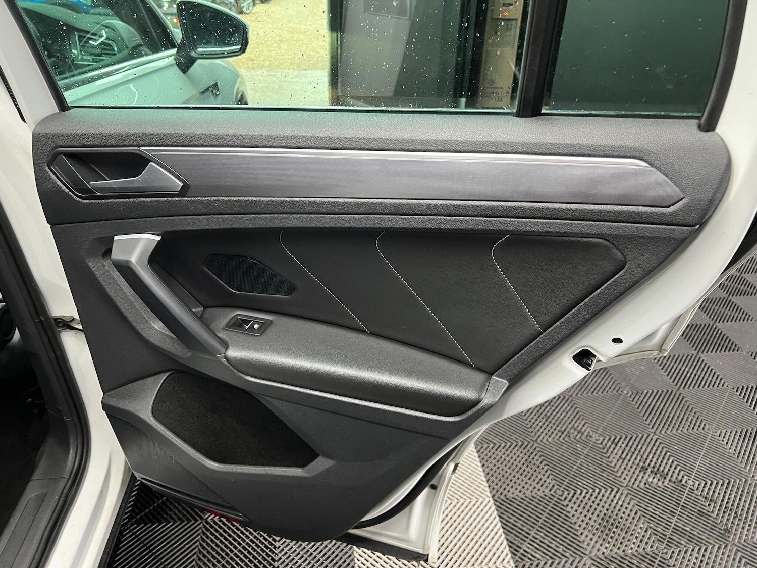 Used Volkswagen Tiguan 2019 for sale - 76647451: Photo 27