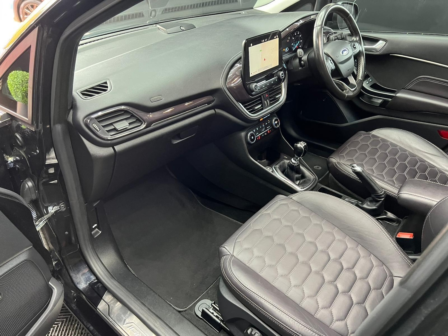 Used Ford Fiesta 2019 for sale - 76647605: Photo 28