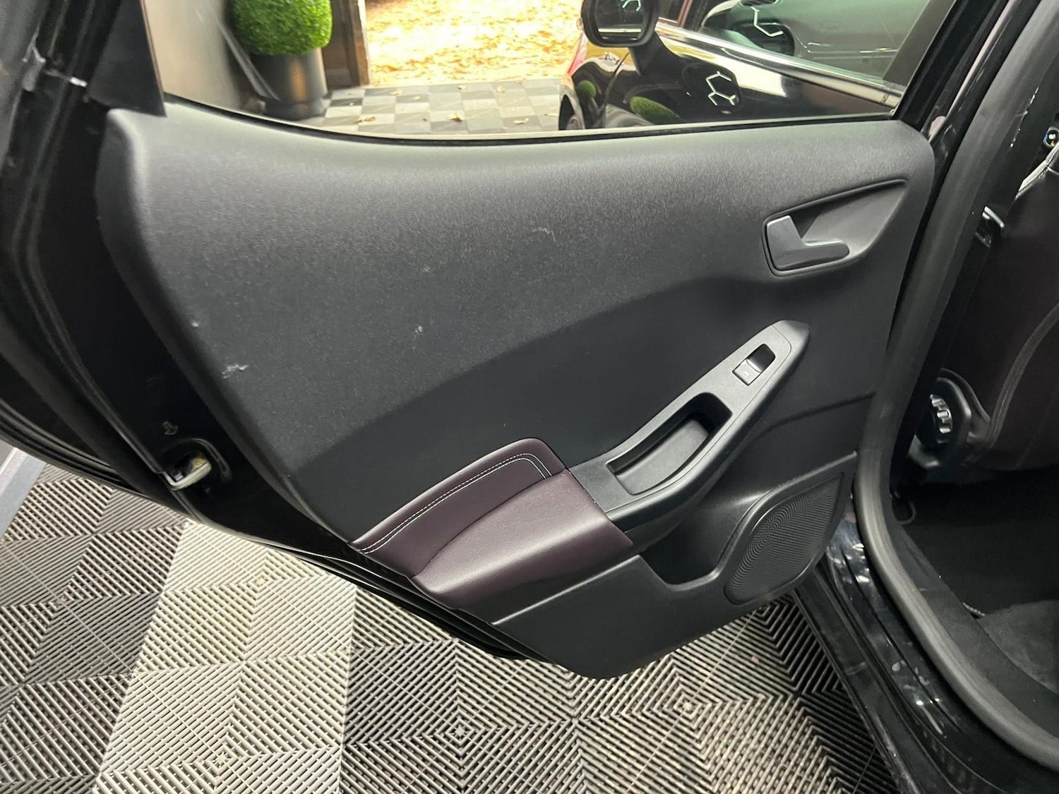 Used Ford Fiesta 2019 for sale - 76647605: Photo 46