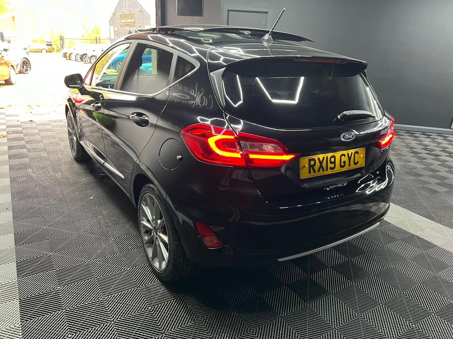 Used Ford Fiesta 2019 for sale - 76647605: Photo 7