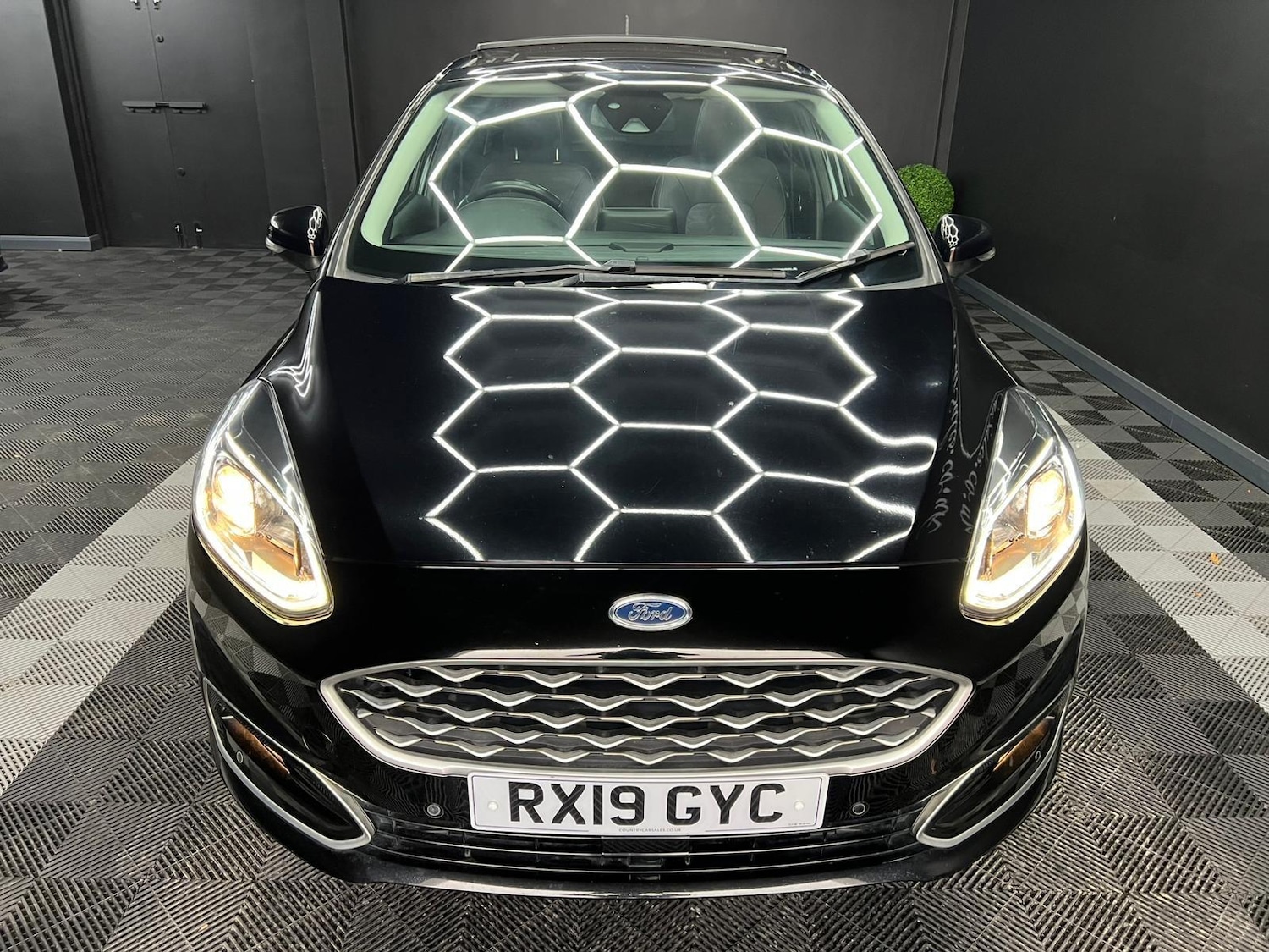 Used Ford Fiesta 2019 for sale - 76647605: Photo 9