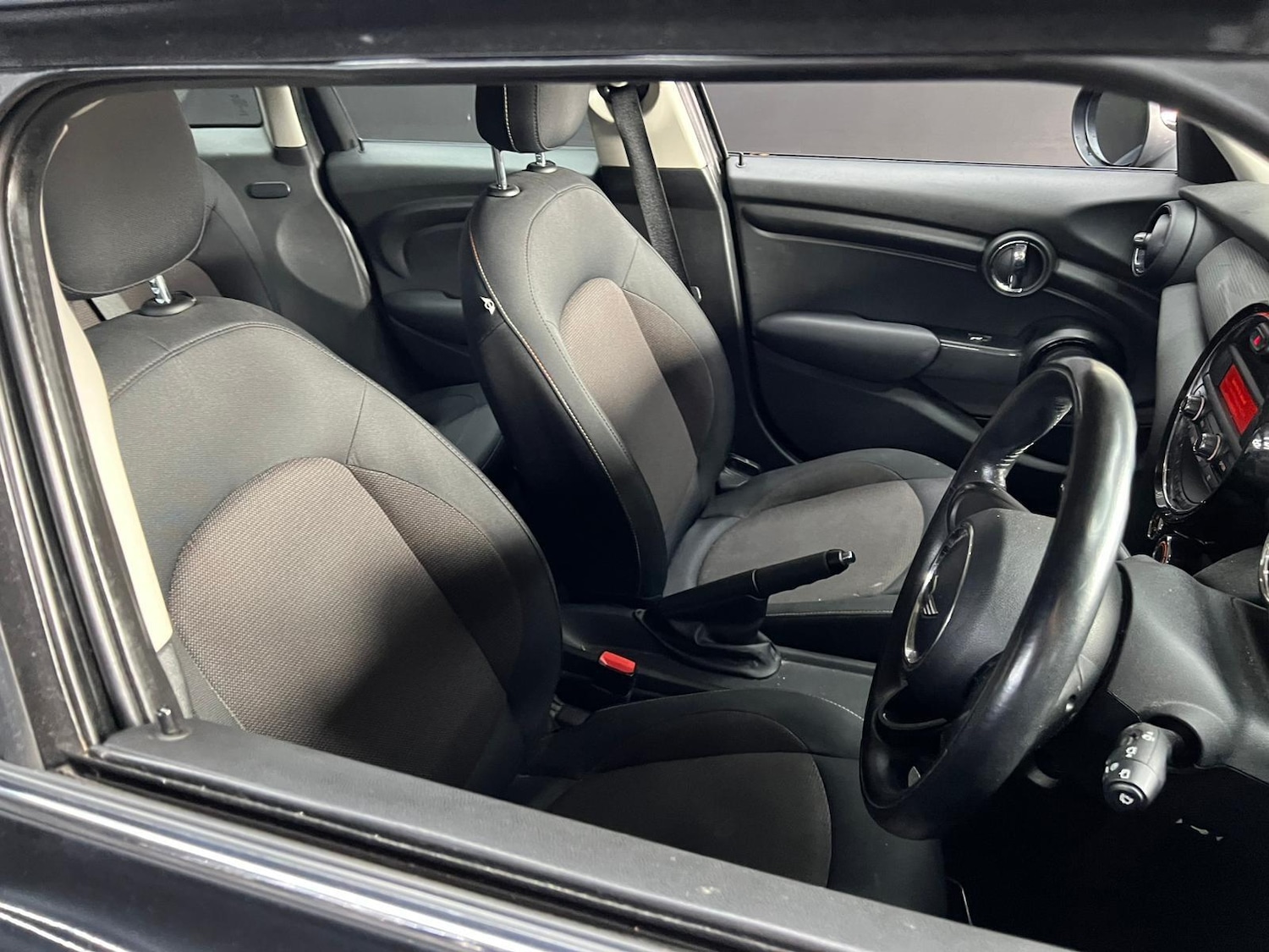 Used MINI Hatch 2015 for sale - 76645482: Photo 30